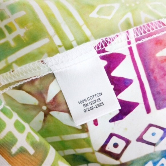 Christopher & Banks Batik V-Neck Short Sleeve Button Down Shirt Size XL (18) - Picture 7 of 8